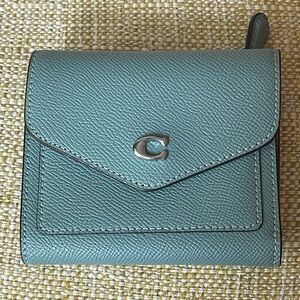 Coach Aquamarine Blue Leather Women's essential wallet